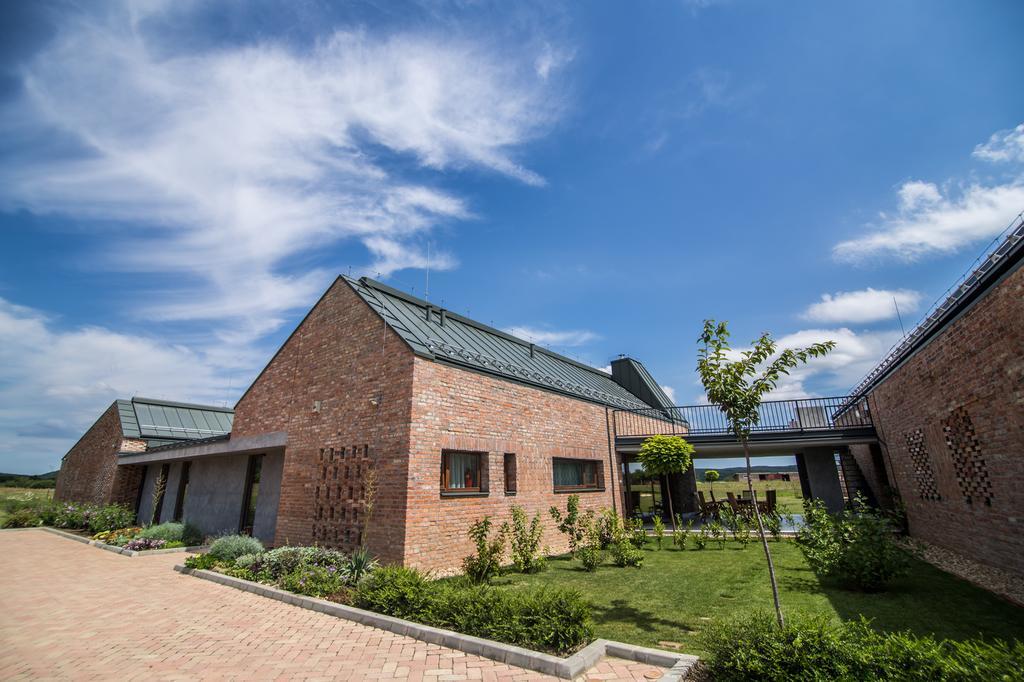 Öregtölgy Guest House Szár Exterior foto